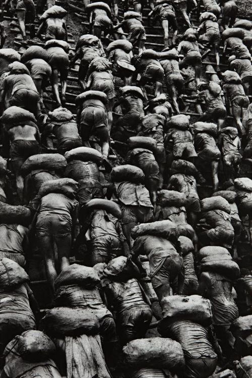 Sebastião Salgado, Serra Palada Gold Mine, 1986