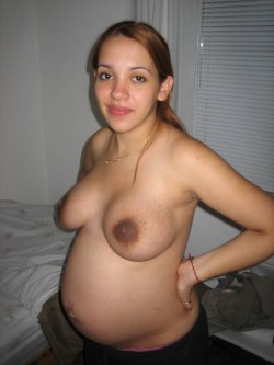 pregoheart:  Real preggo girls LIVE on cam RIGHT HERE http://bit.ly/1El30cA Preggo videos HERE http://bit.ly/1DSrGKE  Dark chocolate nipples and beautiful areolas!!  Milk full to drink!!