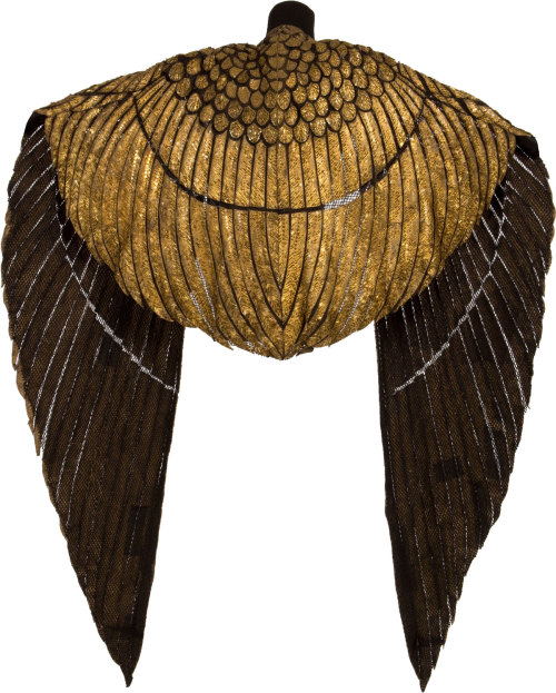 whimsy-cat: &ldquo;The Elizabeth Taylor Ceremonial Cape from Cleopatra is an ornately desi