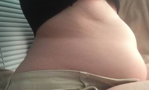 stuffmeharder:  Anyone remember these shorts? I can’t even button them now or pull up the zipper. What a greedy fatass, the thought of my gut getting stretched further and me being helpless to stop it turns me on so much. I’m not even that stuffed