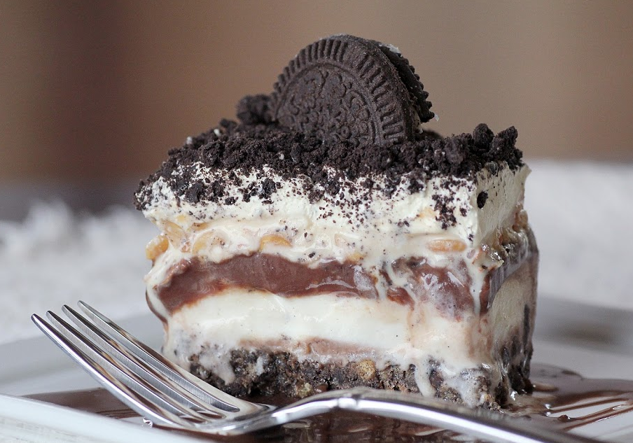 fullcravings:  GF Ice Cream Cake