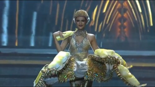 Miss Thailand Aoom Phingchamrat, a contestant from Miss Grand Thailand 2017, dressed as a durian fru