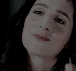 flydestiel: (◠‿◠✿)  Well&hellip; I don’t watch the show but damn&hellip; this is fucki