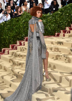 aishwaryaraii: Zendaya as Joan of Arc for Met Gala 2018  (Famous for leading France in its victory against Britian and was honored as a saint)