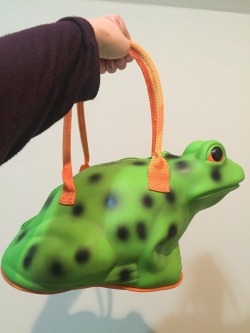 mercy-misrule:  agenderloki:here it is… the greatest of my possessions… my beautiful nylon frog pursemake him famousthis is the most beautiful bag of all time