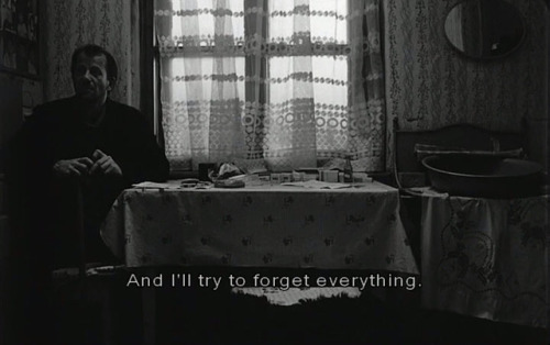 objetpetita:Sátántangó, dir. Béla Tarr (1994)