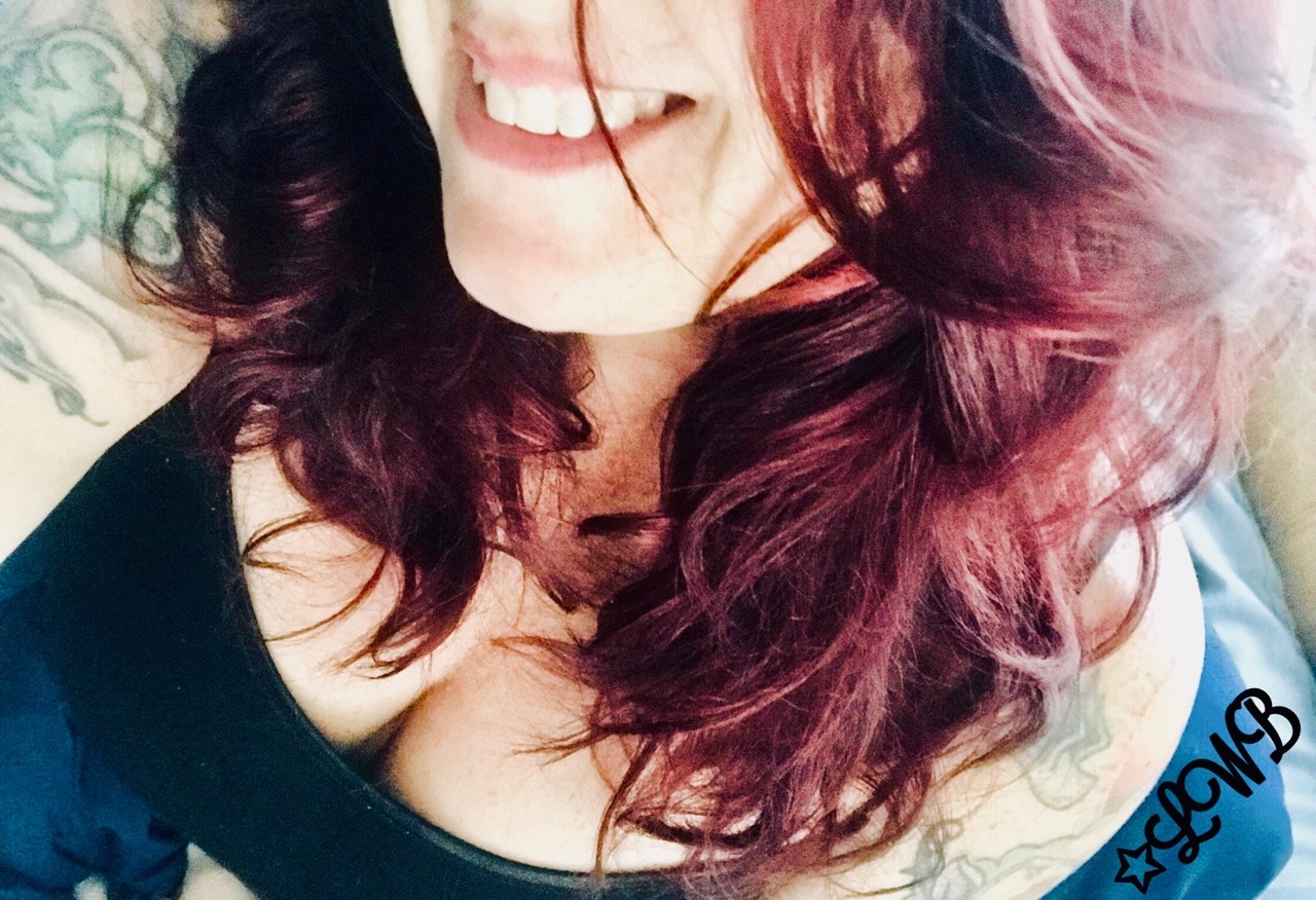 littlewhiskeybird:  Happy Sunday morning Tumblrville. 🥃🐦💋
