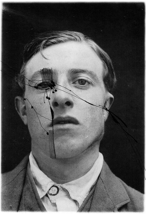 rudygodinez:  Ashkan Honarvar, Faces 3, (2009)  “Imperfections play a big role in my work. I’m always looking to find beauty in places you don’t expect them to be. I think subconsciously I’m trying to find beauty/aesthetics in the extremes, just