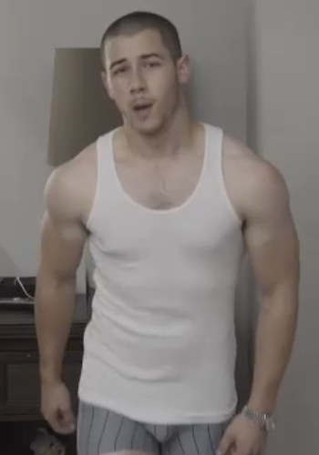 hotfamous-men:  Nick Jonas