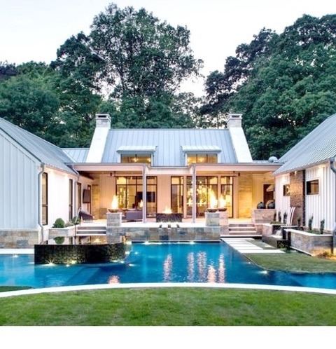Atlanta Infinity PoolAn Illustration Of A Sizable Farmhouse Backyard With A Specially Designed Infinity