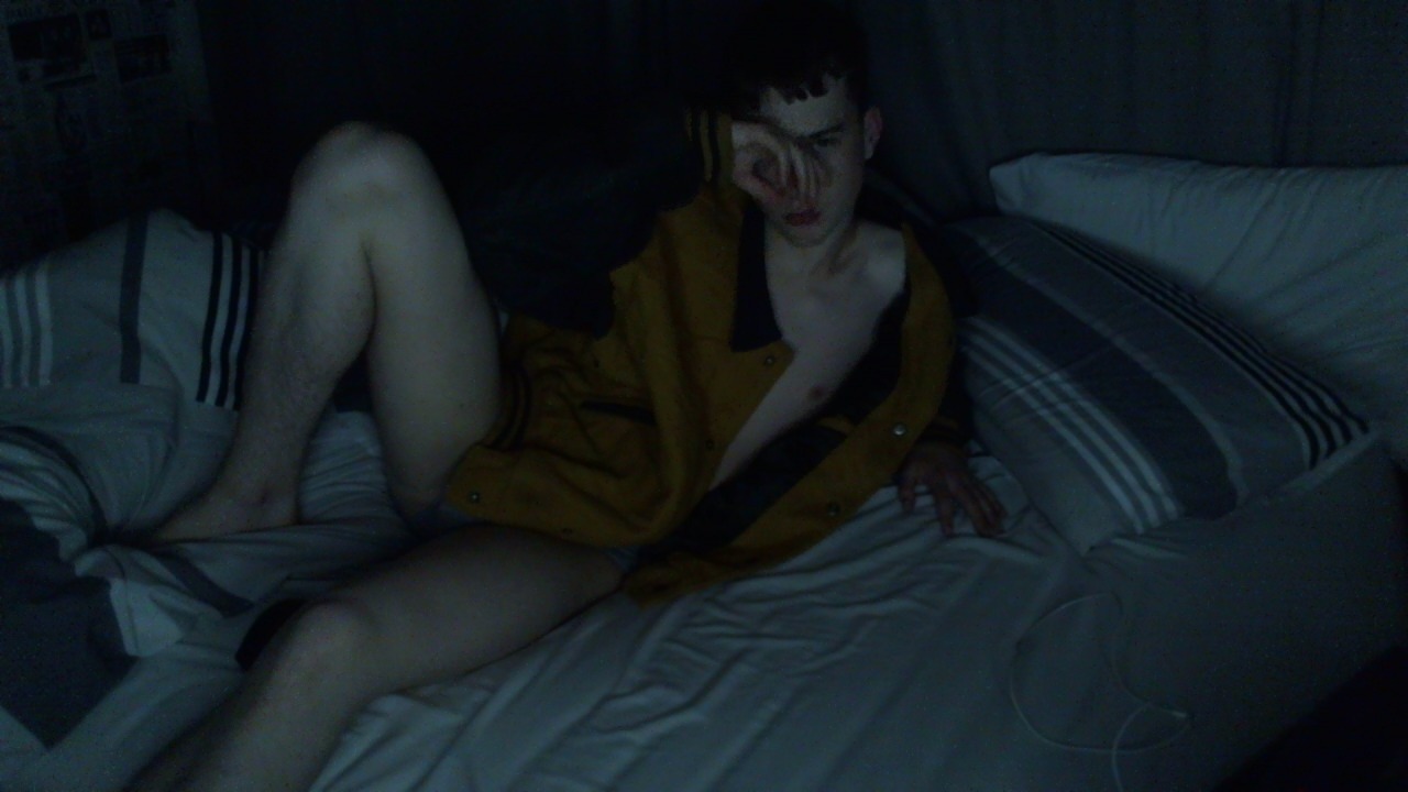 aveoi:  Imagine me eating on a fat piece of greasy cheese, A cheese not squeezed