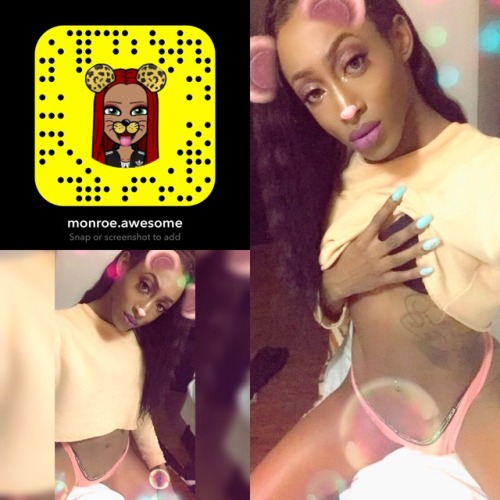 deaysha:Add MeDamn she bad hit her up