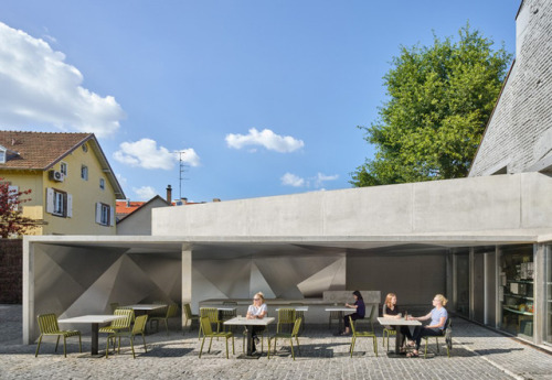 Covered market and exhibition spaceSchiltigheim • FranceBy Dominique Coulon & AssociésPhotos via