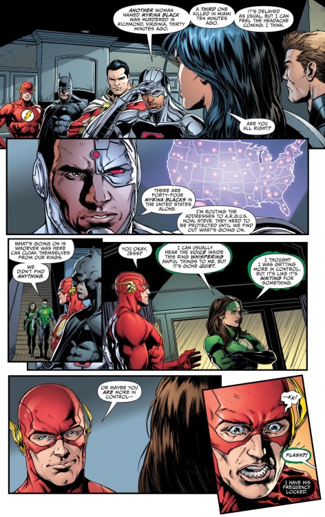 Flash vs. Grail.[from Justice League (2011) #41]