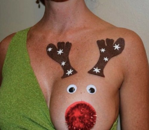 youllremainmyhumbleservant:  bimbo-stripper: masterstoybarbie: @thedarksadisticmaster  classy outfit, get his attention ; )  I have a hard time seeing Rudolph not being able to play any reindeer games. I am certain I can think of one or two. 