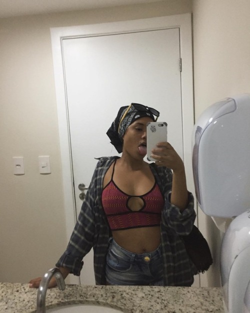 http://streetgrl.tumblr.com/post/165151114267