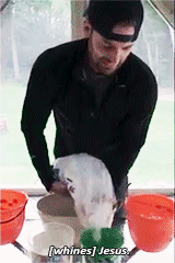beardedchrisevans:Chris Evans takes the ALS Ice Bucket Challenge