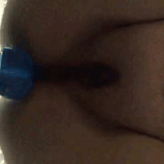 drippingingoldme:Tight little ass taking my big dildo makes my sweet little pussy all creamy