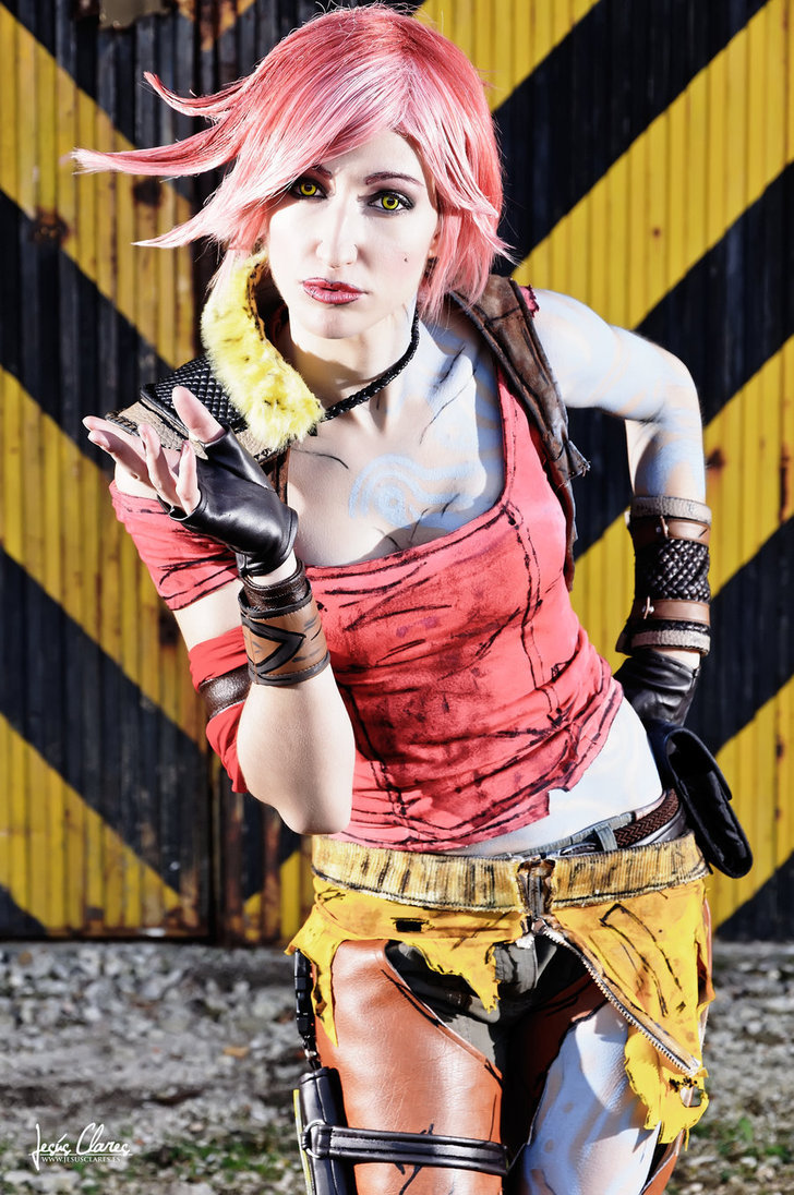 theomeganerd:  Borderlands 2 Cosplay by nebulaluben 