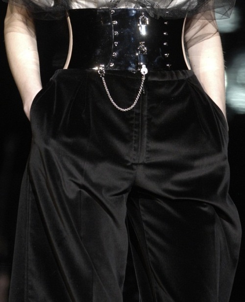 130186:  Dolce & Gabbana Fall 2007