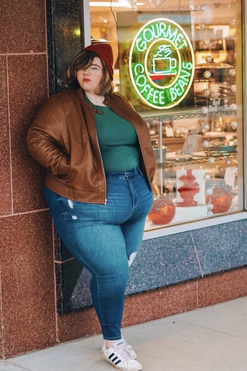 chubbyhippiegirl:bazilisok2000:She’s so cute omg 