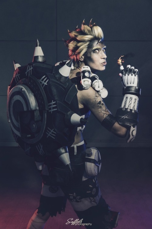 “It’s a perfect day for some mayhem!”My Junkrat cosplay from Wondercon~ by york 