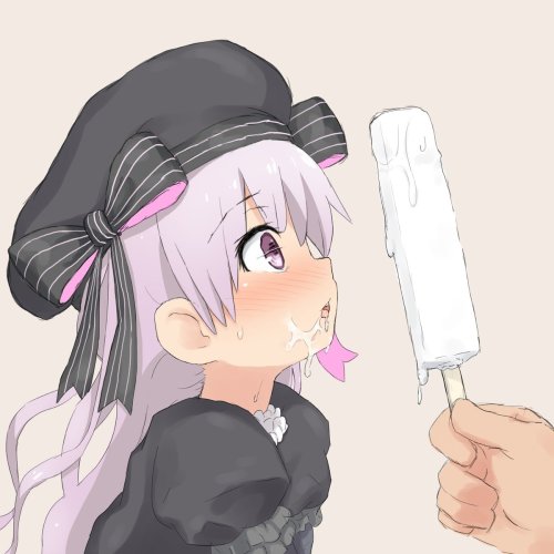 dechnoboow:焼き蛇さんのツイート: “アリス(ナーサリーライム)がアイスを物欲しそうに見つめる絵 t.co/hClPoUcsJH”