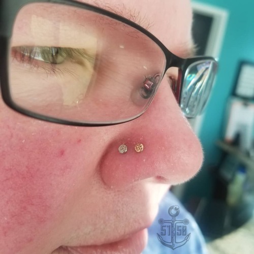Our beautiful friend Lisa’s nostril piercings looking all fancy. She is rocking a set of 18kt 
