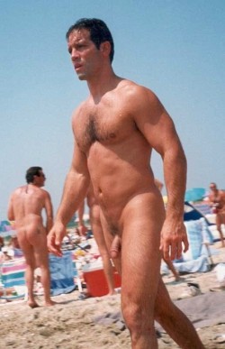 exposingexhibitionists:  If you like what you see follow me -http://exposingexhibitionists.tumblr.com/  Yum