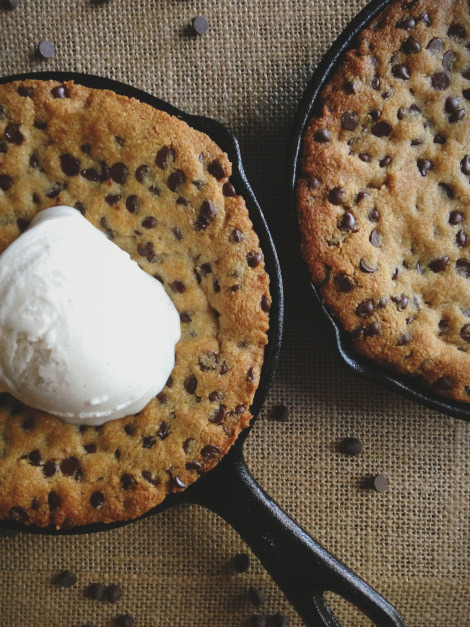 thecakebar:  Paleo Pizookie (pizza cookie!) 