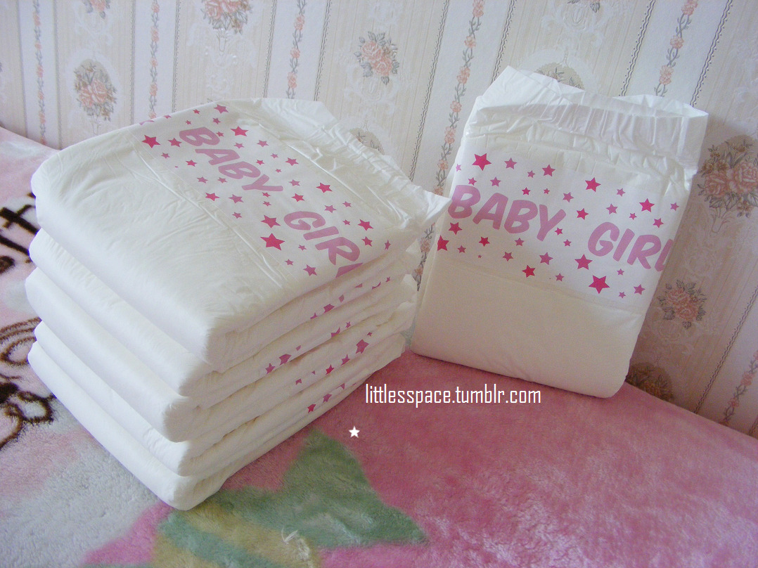 littlesspace: Baby girl diaper! It’s cute, it has stars and my name on it. And