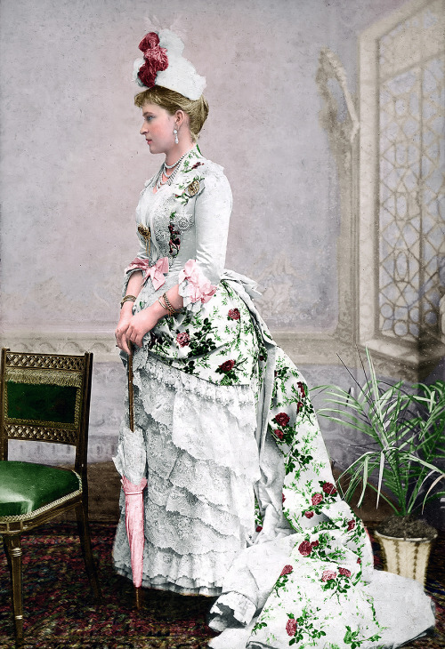 empress-alexandra:Grand Duchess Elizabeth Feodorovna of Russia, 1880s.original picture