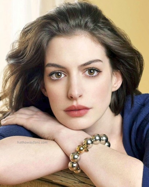 hathawayfans:  Anne Hathaway