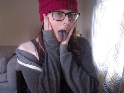 lil-uni: Some twitter noods and selfies ^^ Follow me there if you arn’t already! 