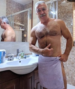 omarsharifold:  maturedaddyseniorbear:   Weird! The mirror image doesn’t seem to have the mustache!