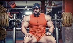 the-swole-strip:  mojtaba notarki  http://the-swole-strip.tumblr.com/