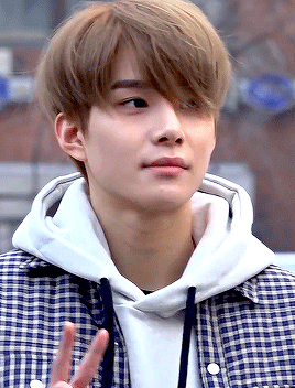1oveten: imbluesky: The natural look of Kim JungWoo @jjungwoos