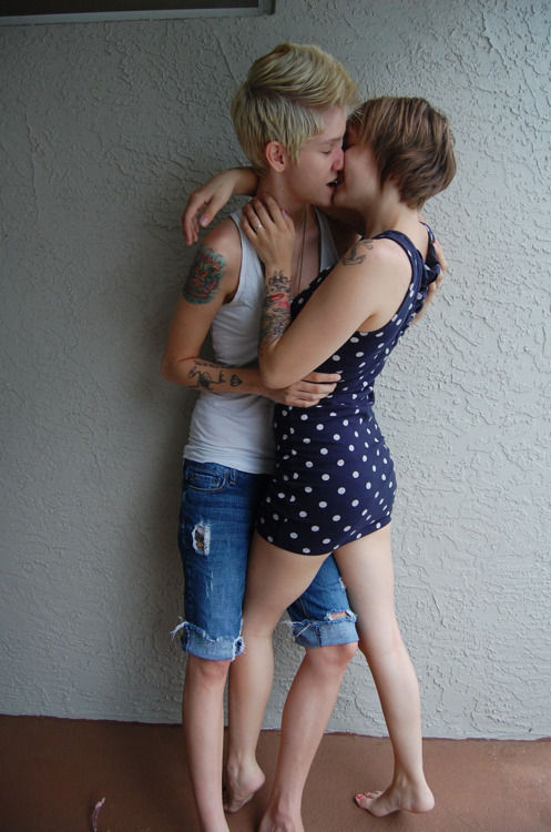 the-stylish-lesbian:  the-stylish-lesbian 