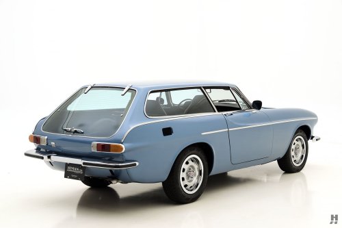 vintageclassiccars:Volvo 1800 ES, 1973.