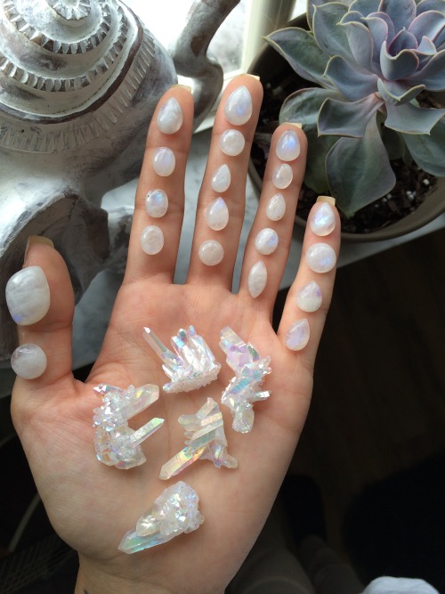 auralunashop:Moonstone + Angel Aura⭐️@auralunashop on Instagram