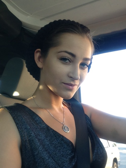 missdanidaniels:  playtimewithbunny:  Dani looks like she’s saying “fuck yeah,I’m a bad ass in my jeep. Now,shut up before I take your girl.”  Oh bunny, you know me so well. #andthatswhyilovesyou  Oh hell, take me too! 