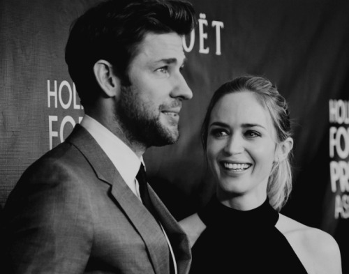 milusvery: I’m with someone who makes me incredibly happy. I’m not one of those people w