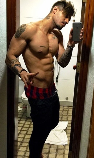 male-and-others-drugs:  Lucas Lucco