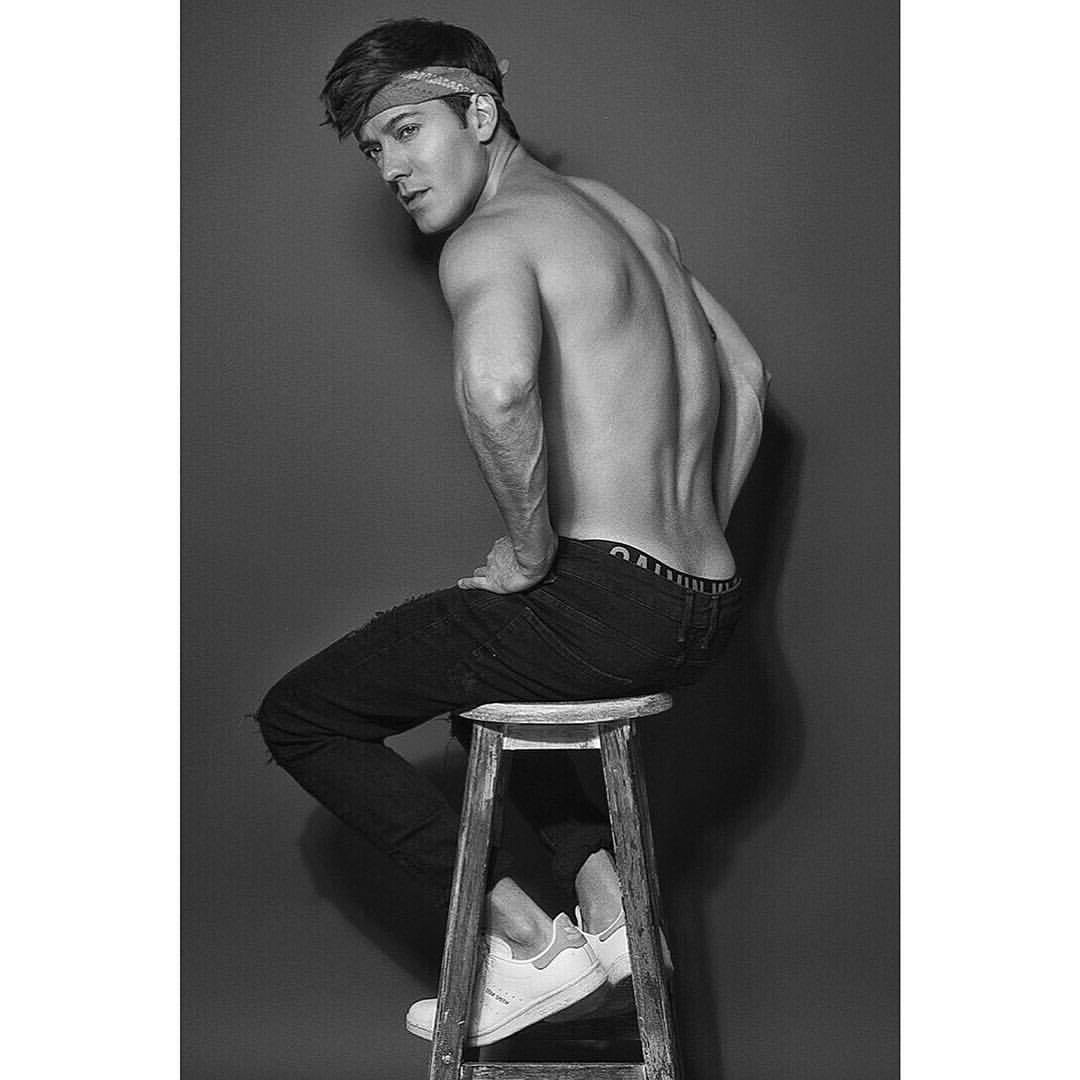 ohroger:Blanco y Negro 📸 @luisdelaluz  (en New York, New York)
