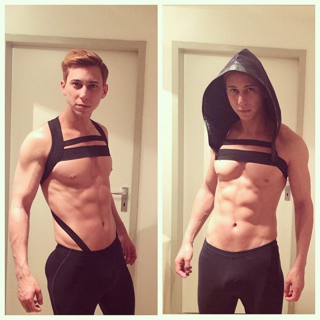 tightgearguys:  SO TIGHT!