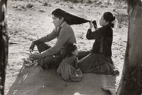 kvetchlandia:Leonard McCombe     Man Having His Hair Brushed by His Wife, Navajo Nation, Arizona    