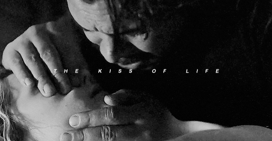 daenerya:I’m not losing her again.