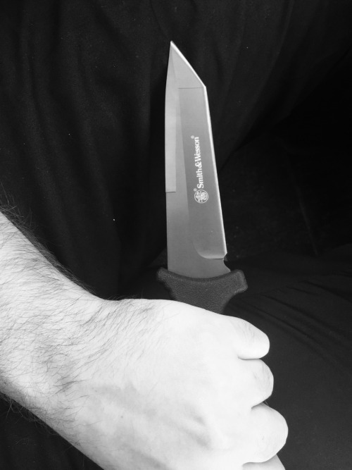 villainousdaddy:  New toy  -whimpers- gah that’s sexy..