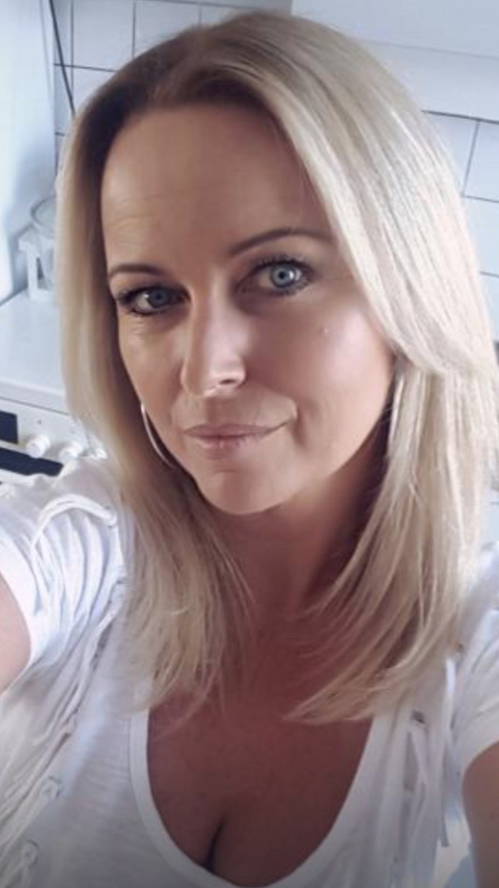 nox666:  Patricia , dutch milf exposed