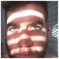 sepdxbear:  stephenandcolour:  Real eyes